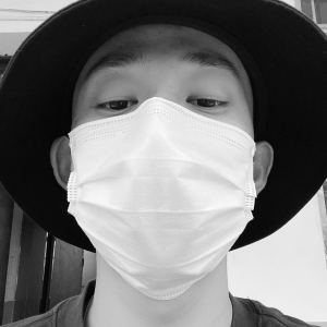 英的钢琴谱