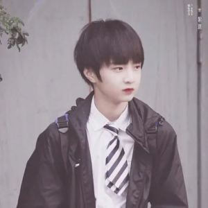 升c小调夜曲的演奏视频