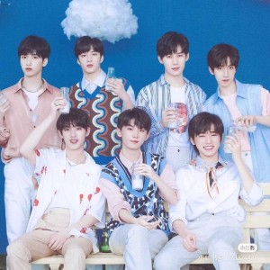 舞い落ちる花びら (Fallin' Flower)的演奏视频