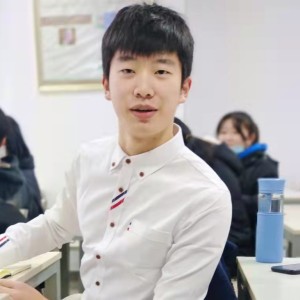 白衣少年的钢琴谱