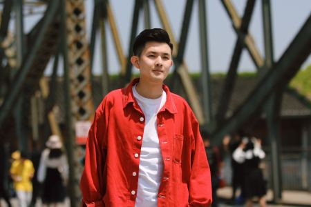 我的祖国的演奏视频