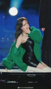 错位时空的演奏视频