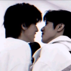 玫瑰少年的演奏视频