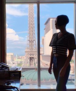 黑夜一束光的演奏视频