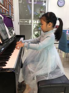 哈农指法练习3的演奏视频