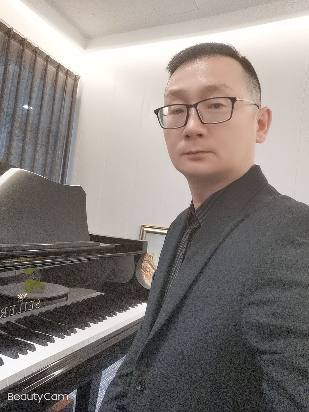 钢琴教练演奏视频