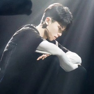Yong Jie ER Yje的钢琴谱
