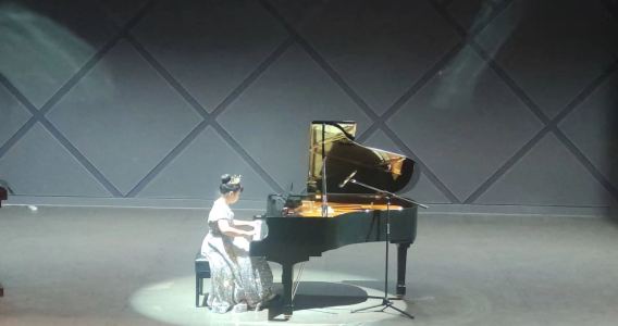 131****8580的个人空间