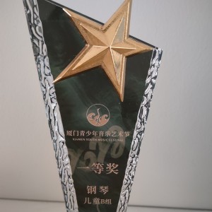 137****3253的个人空间