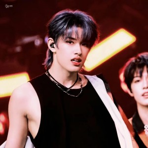 让我完整 (Complete me)的演奏视频