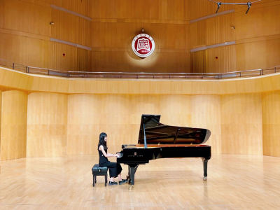 上春山的演奏视频