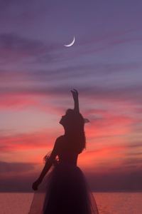 坚持科学发展的钢琴谱