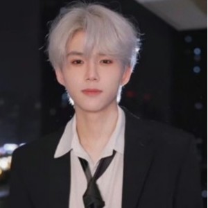 小明的钢琴谱