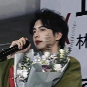 新入学的学分的钢琴谱