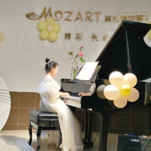 135****4425的个人空间