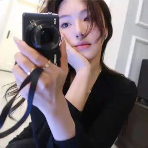 momo）的钢琴谱
