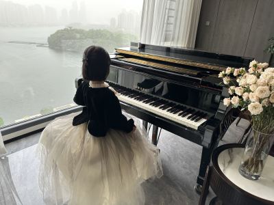 Childhood Memories的演奏视频