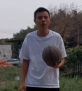罗兔兔是白月光的钢琴谱