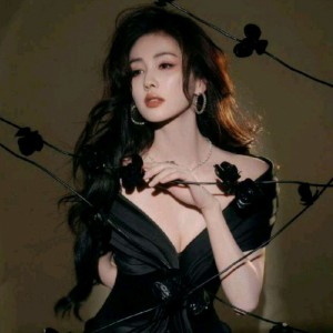 ID一颗菠萝lu的钢琴谱