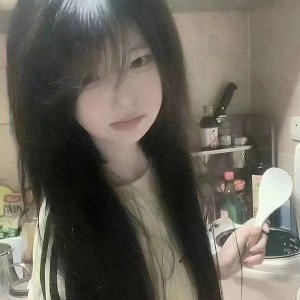 年年念的钢琴谱