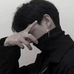 .泪^_的钢琴谱