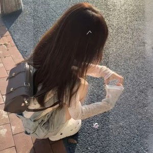 卖女孩的小火柴☆的个人空间
