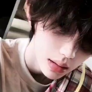 愛玩牢玖門的钢琴谱