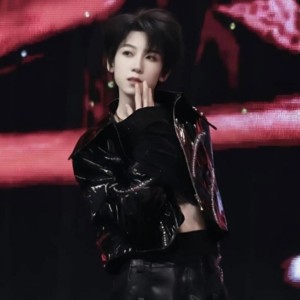 小杨奇奇的钢琴谱