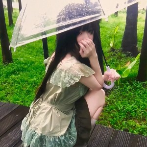 悲傷厌世脸的钢琴谱