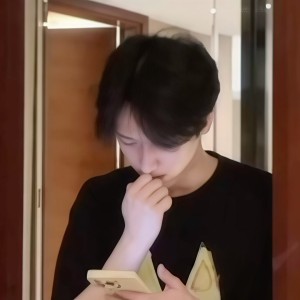 严浩翔不扶贫的钢琴谱