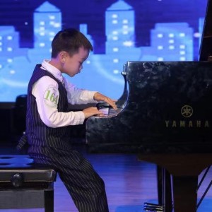 Josh的钢琴谱