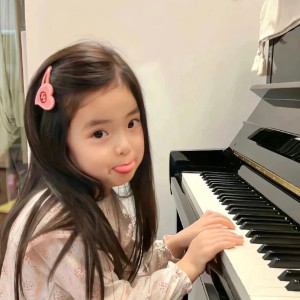 草莓软糖₍˄·͈༝·͈˄*₎◞的钢琴谱