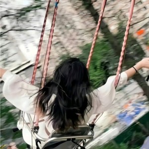 江畔ᝰ的钢琴谱