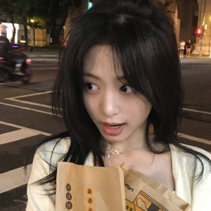 鱼丸早点睡（开学退）的钢琴谱