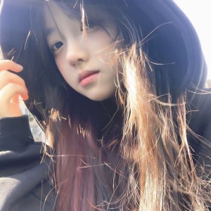 所以呢.℃ 半退的个人空间