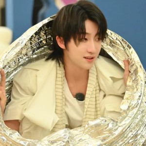 ヽ(*≧ω≦)ﾉb的钢琴谱