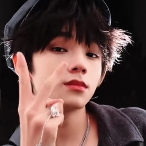 橹神哄我入睡的钢琴谱