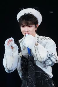 {云萤}念·米吃🍟【余辉&云岫】的个人空间