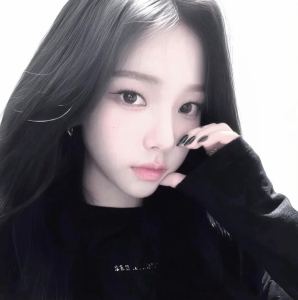 柳智敏五女一的钢琴谱