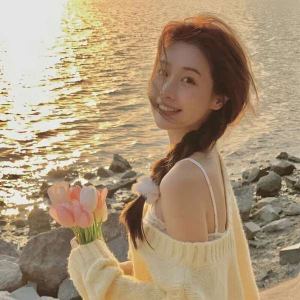 露．婉的钢琴谱