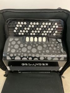 手风琴ε٩(๑> ₃ <)۶的个人空间