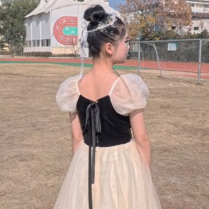 小牙齿的钢琴谱