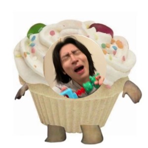 呆颜看到了sunny的钢琴谱