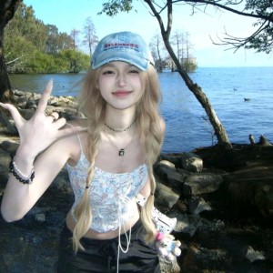 LYX（暗号W丫DX）的钢琴谱