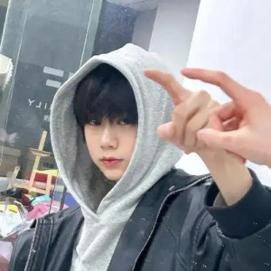 初哼✨的钢琴谱