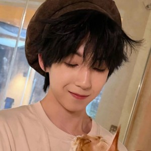 摘一颗桂文味的星的钢琴谱