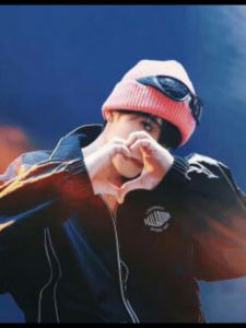 多宝爱吃煎翅的钢琴谱