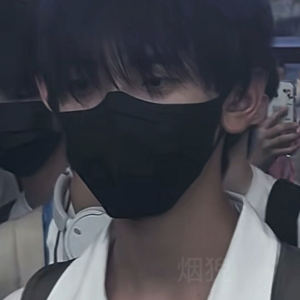 函y.n晚甄$的钢琴谱