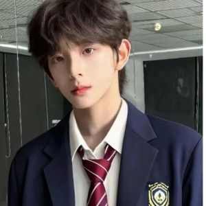 136****2693的个人空间