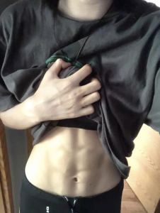 与橘岁岁年(小妤🐟)的个人空间